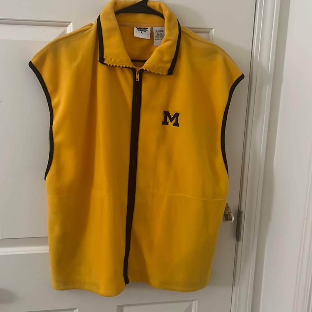 Pro Edge, Large, Maize & Blue Vest